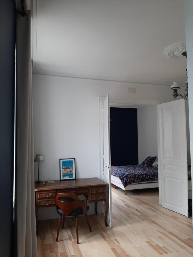 La chambre de maître du boulevard Thiers, entrée et terrasse privatives Remiremont Extérieur photo
